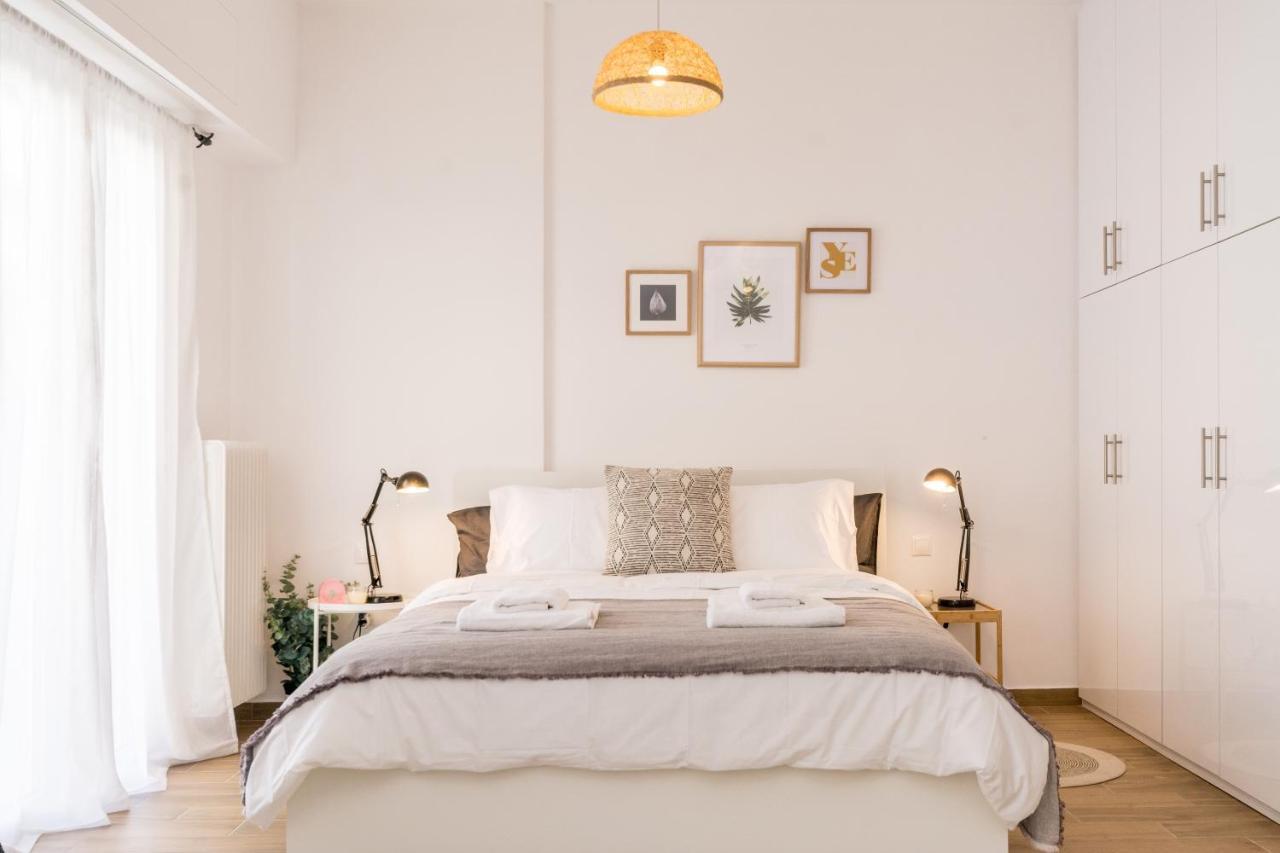 Wide Comfy Studio Apartment Centrally Located In Thissio Athens Exterior photo
